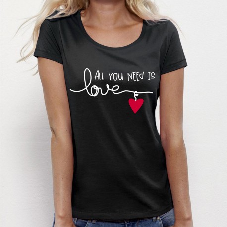 T-shirt All you Need is LOVE